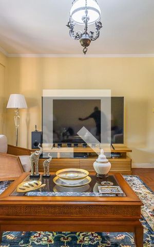 Casa à venda com 222m², 3 quartos e 4 vagasSala