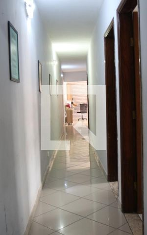 Casa para alugar com 270m², 3 quartos e 5 vagasCorredor