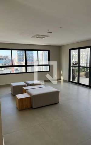 Apartamento à venda com 31m², 1 quarto e sem vagaÁrea comum - Piscina