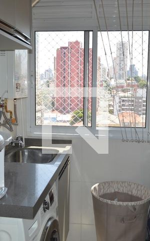 Apartamento para alugar com 69m², 2 quartos e 1 vagaÁrea de Serviço