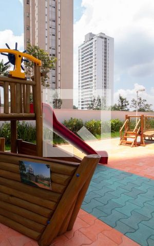 Apartamento à venda com 111m², 2 quartos e 2 vagas Apartamento à venda com 111m², 2 quartos e 2 vagasÁrea comum - Playground