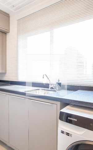 Apartamento à venda com 111m², 2 quartos e 2 vagas Apartamento à venda com 111m², 2 quartos e 2 vagasÁrea de Serviço