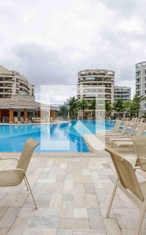 Apartamento para alugar com 71m², 2 quartos e 1 vaga Apartamento para alugar com 71m², 2 quartos e 1 vagaÁrea Comum Piscina