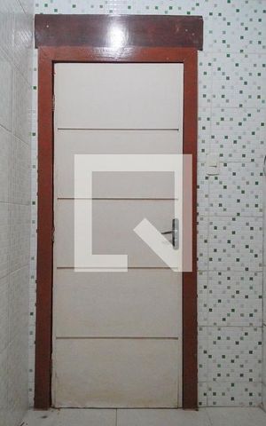 Casa à venda com 160m², 2 quartos e 2 vagasBanheiro