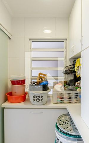 Casa à venda com 360m², 5 quartos e 3 vagas Casa à venda com 360m², 5 quartos e 3 vagasÁrea de Serviço