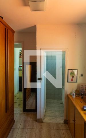 Casa à venda com 237m², 4 quartos e 4 vagas Casa à venda com 237m², 4 quartos e 4 vagasSuíte 1