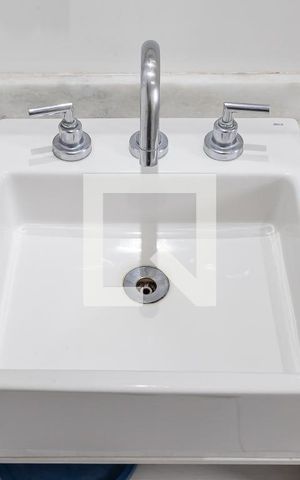 Apartamento à venda com 90m², 2 quartos e 2 vagasBanheiro