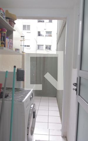 Apartamento à venda com 60m², 3 quartos e 1 vagaÁrea de Serviço