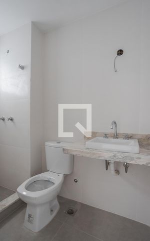 Apartamento à venda com 238m², 3 quartos e 4 vagas Apartamento à venda com 238m², 3 quartos e 4 vagasSuíte 3