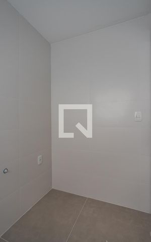 Apartamento à venda com 112m², 3 quartos e 2 vagas Apartamento à venda com 112m², 3 quartos e 2 vagasÁrea de Serviço