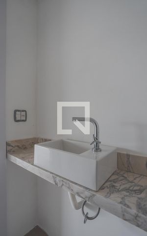 Apartamento à venda com 112m², 3 quartos e 2 vagas Apartamento à venda com 112m², 3 quartos e 2 vagasLavabo