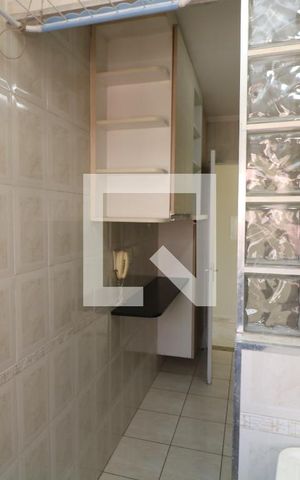Apartamento para alugar com 55m², 2 quartos e 1 vagaÁrea de Serviço
