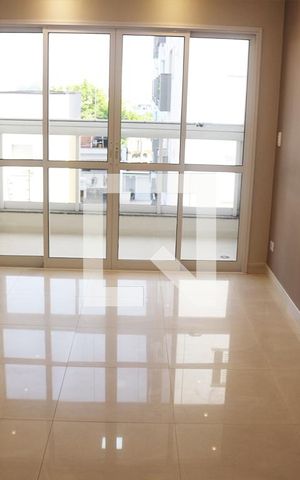 Apartamento para alugar com 110m², 3 quartos e 1 vaga Apartamento para alugar com 110m², 3 quartos e 1 vagaSala