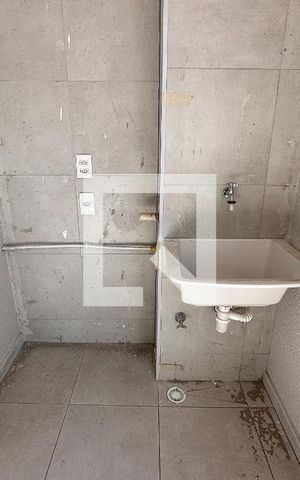 Apartamento à venda com 39m², 2 quartos e sem vaga Apartamento à venda com 39m², 2 quartos e sem vagaVaranda e Área de Serviço