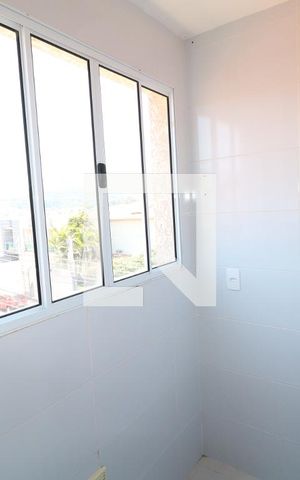 Apartamento à venda com 43m², 1 quarto e sem vagaCozinha e Área de Serviço