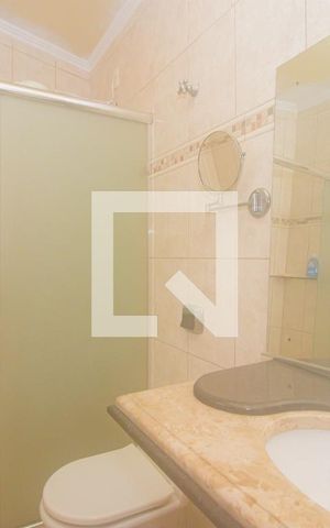 Casa à venda com 350m², 4 quartos e 4 vagas Casa à venda com 350m², 4 quartos e 4 vagasBanheiro da Suíte 2