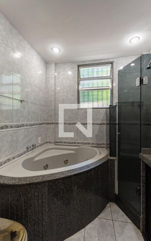 Apartamento à venda com 97m², 3 quartos e sem vagaBanheiro