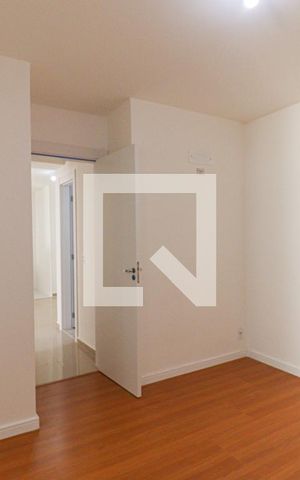 Apartamento à venda com 70m², 2 quartos e 2 vagasQuarto 2
