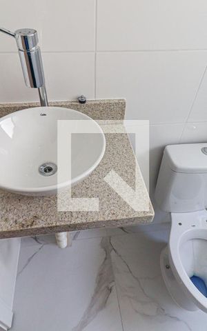 Apartamento à venda com 70m², 2 quartos e 2 vagasBanheiro da Suíte