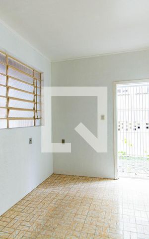 Casa à venda com 150m², 3 quartos e 1 vaga Casa à venda com 150m², 3 quartos e 1 vagaCozinha