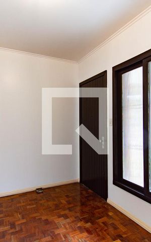Casa à venda com 150m², 3 quartos e 1 vaga Casa à venda com 150m², 3 quartos e 1 vagaSala