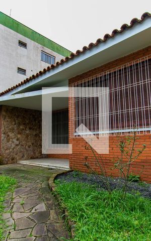 Casa à venda com 150m², 3 quartos e 1 vaga Casa à venda com 150m², 3 quartos e 1 vagaÁrea comum