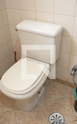 Casa à venda com 340m², 3 quartos e 4 vagasBanheiro do Quarto 3