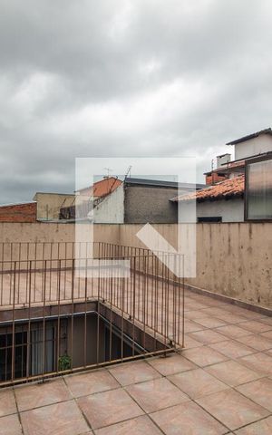 Casa à venda com 238m², 4 quartos e 2 vagas Casa à venda com 238m², 4 quartos e 2 vagasquintal