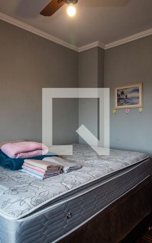 Casa à venda com 238m², 4 quartos e 2 vagas Casa à venda com 238m², 4 quartos e 2 vagasQuarto 2