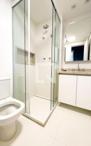 Apartamento à venda com 70m², 2 quartos e 1 vaga Apartamento à venda com 70m², 2 quartos e 1 vagaBanheiro