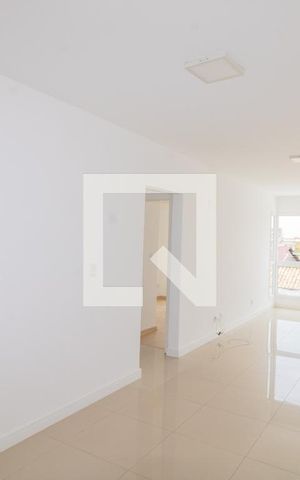 Apartamento à venda com 85m², 3 quartos e 2 vagas Apartamento à venda com 85m², 3 quartos e 2 vagasSala