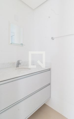 Apartamento à venda com 85m², 3 quartos e 2 vagas Apartamento à venda com 85m², 3 quartos e 2 vagasBanheiro
