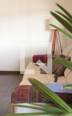 Casa à venda com 104m², 3 quartos e 2 vagasSala