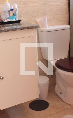 Casa à venda com 104m², 3 quartos e 2 vagasBanheiro 1