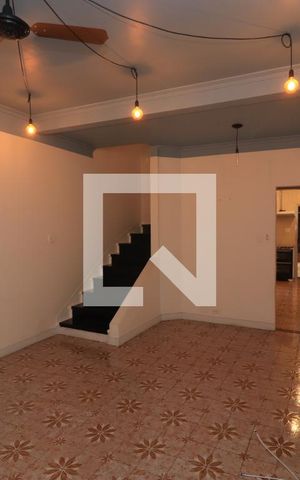 Casa à venda com 143m², 2 quartos e 1 vagaSala de TV