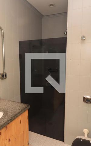 Casa à venda com 143m², 2 quartos e 1 vagaBanheiro