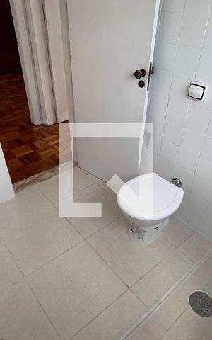 Apartamento para alugar com 83m², 2 quartos e 1 vaga Apartamento para alugar com 83m², 2 quartos e 1 vagaBanheiro