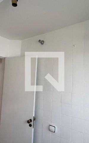Apartamento para alugar com 83m², 2 quartos e 1 vaga Apartamento para alugar com 83m², 2 quartos e 1 vagaBanheiro