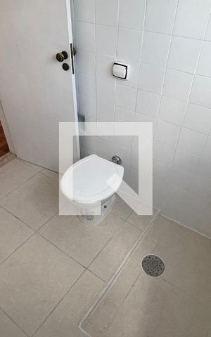 Apartamento para alugar com 83m², 2 quartos e 1 vaga Apartamento para alugar com 83m², 2 quartos e 1 vagaBanheiro