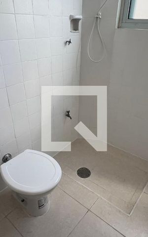 Apartamento para alugar com 83m², 2 quartos e 1 vaga Apartamento para alugar com 83m², 2 quartos e 1 vagaBanheiro