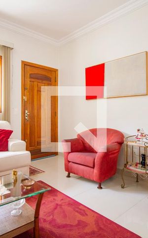 Casa à venda com 155m², 3 quartos e 2 vagasSala