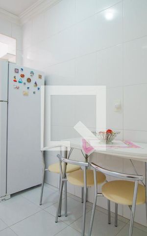 Casa à venda com 155m², 3 quartos e 2 vagasCozinha