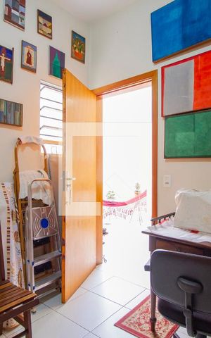 Casa à venda com 155m², 3 quartos e 2 vagasQuarto de Serviço