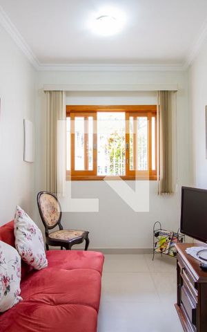 Casa à venda com 155m², 3 quartos e 2 vagasSala de TV
