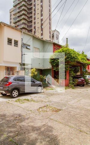 Casa à venda com 155m², 3 quartos e 2 vagasCondomínio