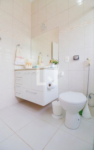 Casa à venda com 155m², 3 quartos e 2 vagasBanheiro da Suíte