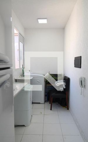 Apartamento à venda com 42m², 2 quartos e 1 vagaCozinha e Área de Serviço