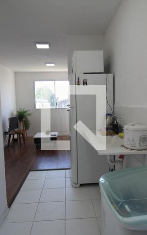 Apartamento à venda com 42m², 2 quartos e 1 vagaCozinha e Área de Serviço