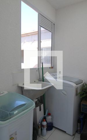 Apartamento à venda com 42m², 2 quartos e 1 vagaCozinha e Área de Serviço