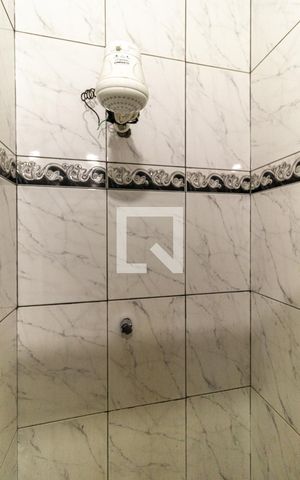 Apartamento à venda com 60m², 1 quarto e sem vagaBanheiro da Suíte - Chuveiro